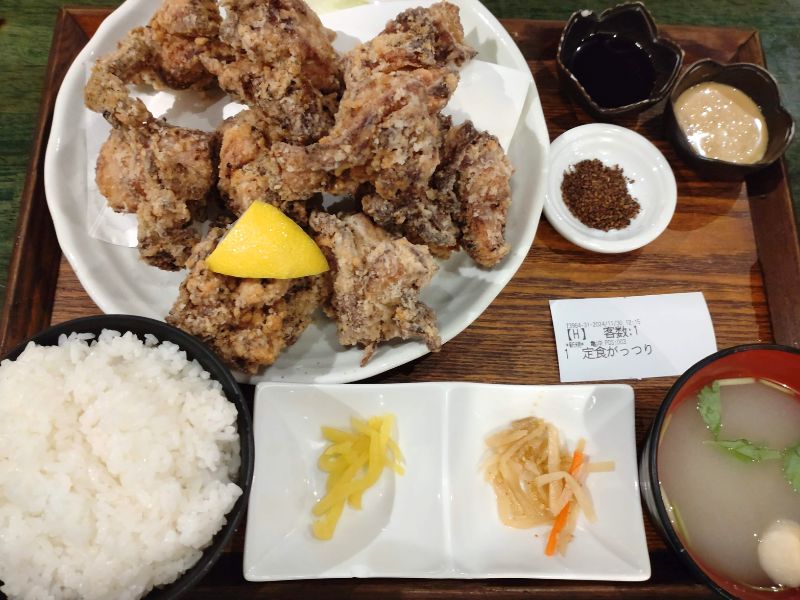 媛今治焼鳥の旅のせんざんぎ定食