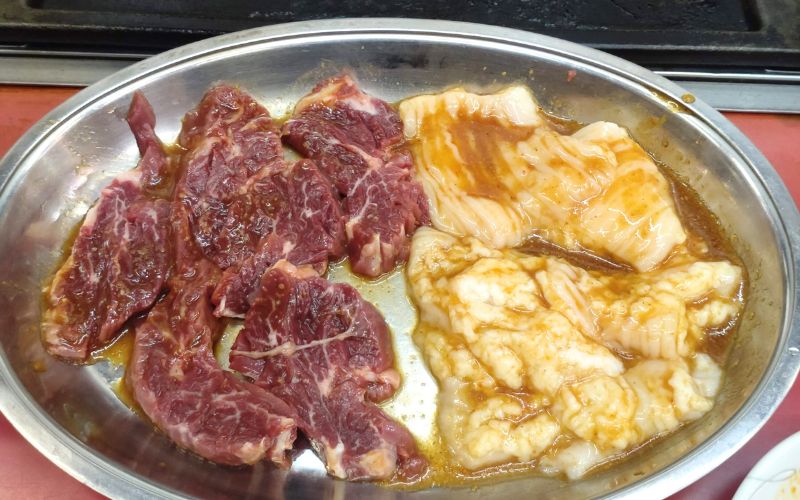 味一のハラミとトロテッチャン