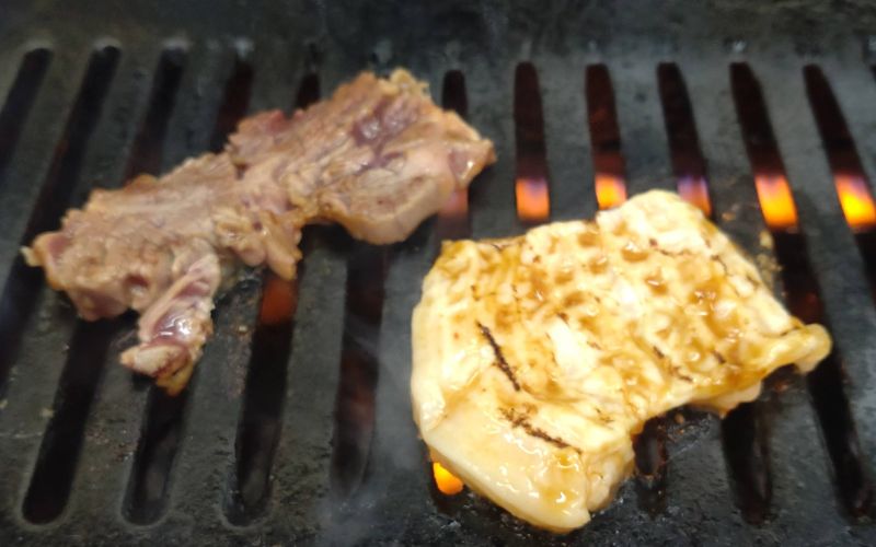 味一のハラミとトロテッチャン鉄板