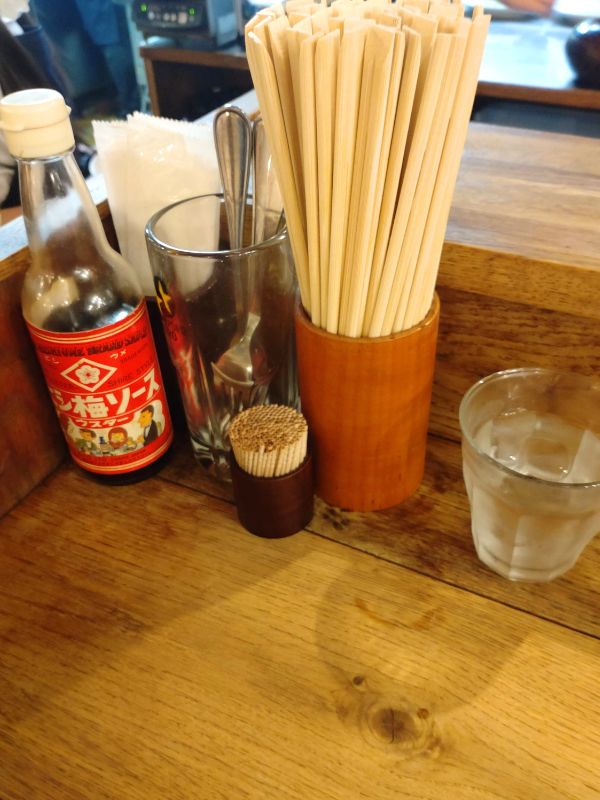 サル食堂の内観