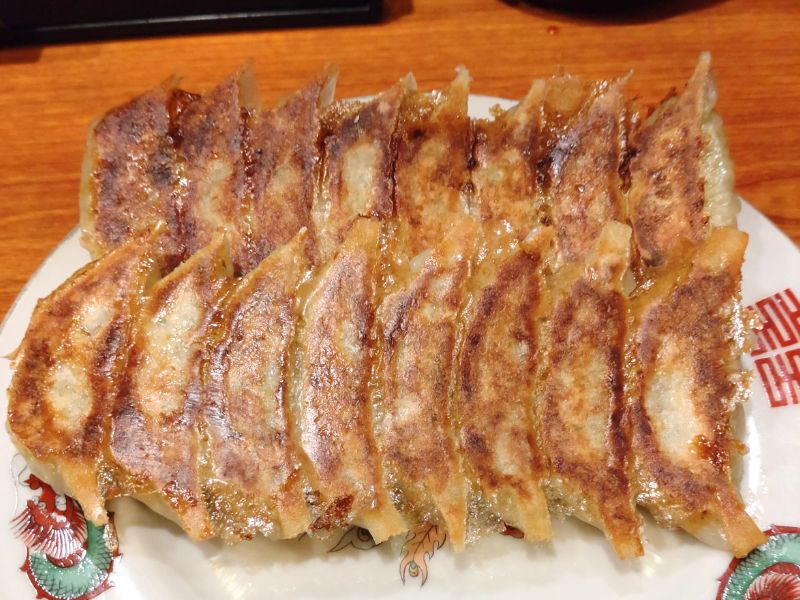 丸正の焼き餃子
