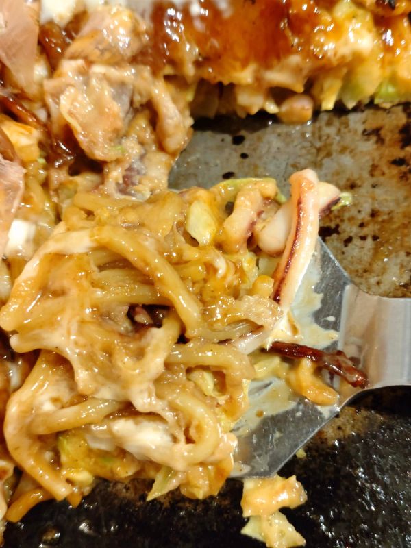 お好み焼き花のイカ豚モダンアップ