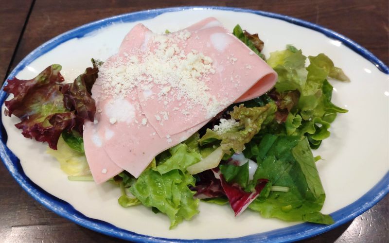 ハングリータイガーのサラダ