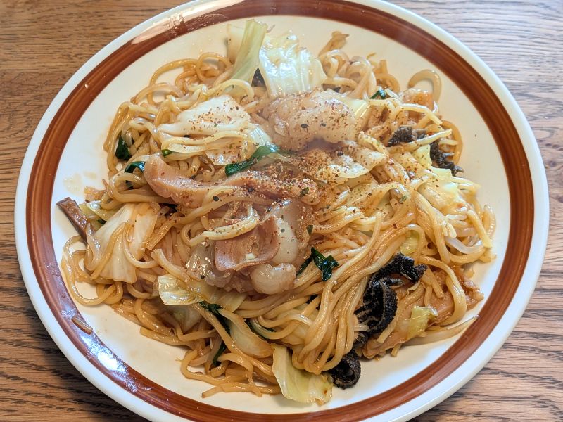 薩摩の久保のホルモン焼きそば