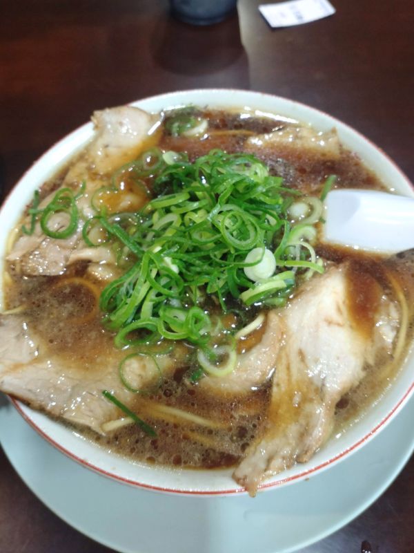 新福菜館のラーメン