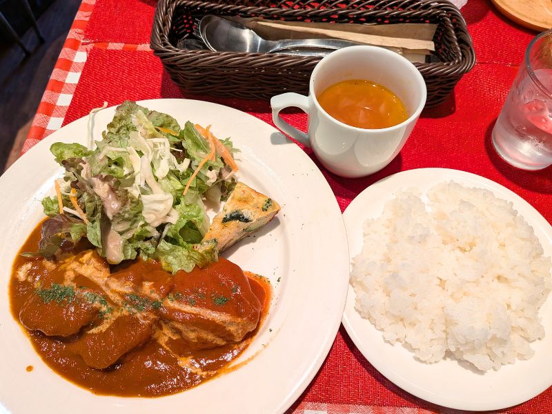 洋食ビストロAWANOのタンシュチュー