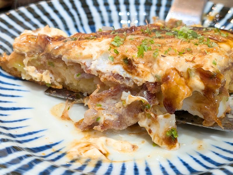双月のお好み焼き豚玉