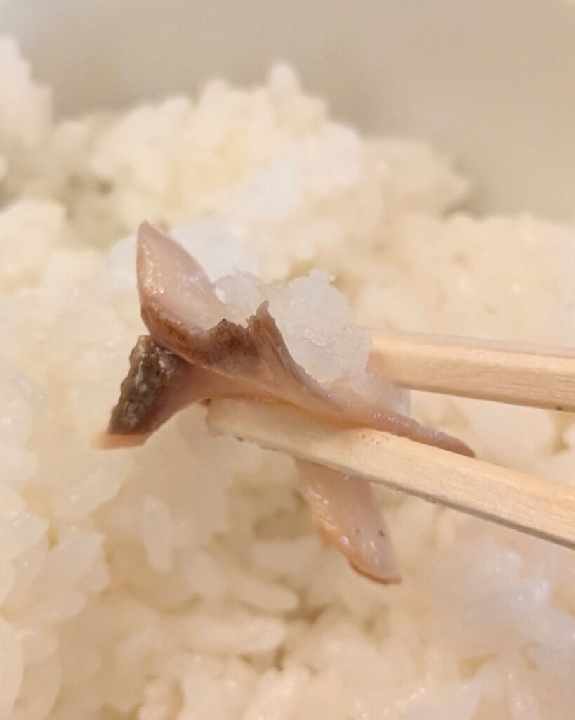 ひものをご飯と一緒に